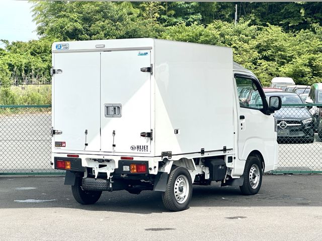 DAIHATSU HIJET truck 2024