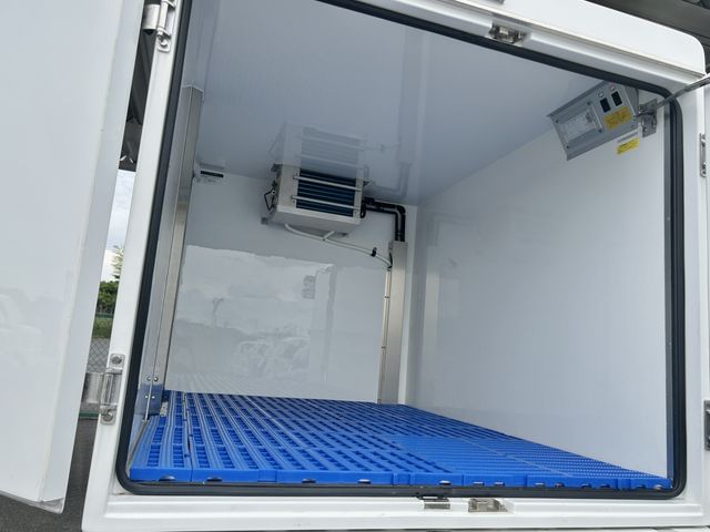 DAIHATSU HIJET truck 2024