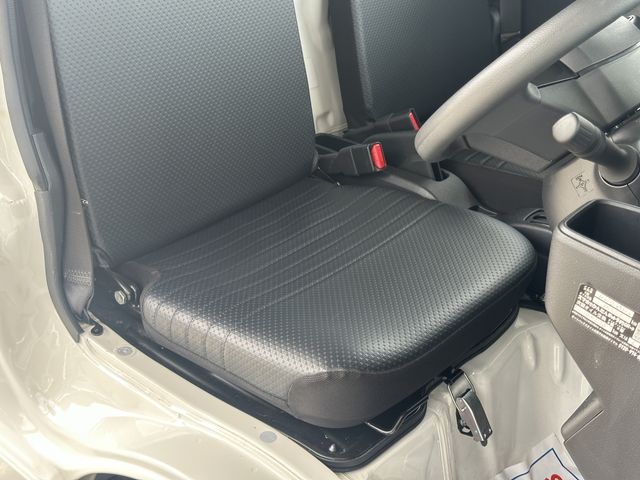 DAIHATSU HIJET truck 2024