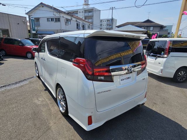 TOYOTA ALPHARD 2017