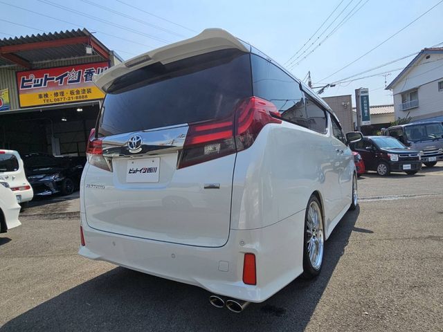 TOYOTA ALPHARD 2017