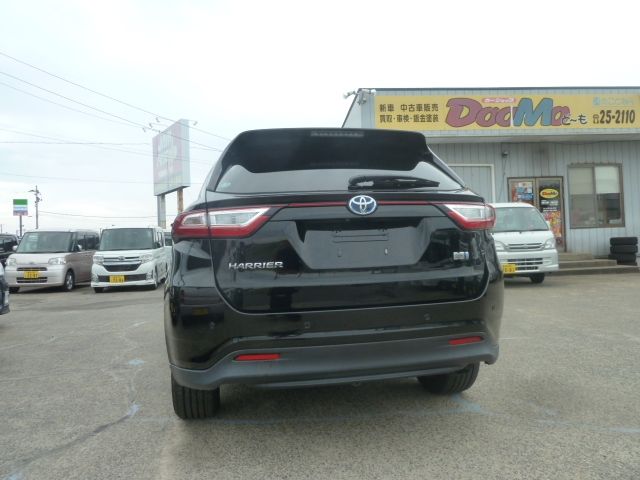 TOYOTA HARRIER HYBRID 2017