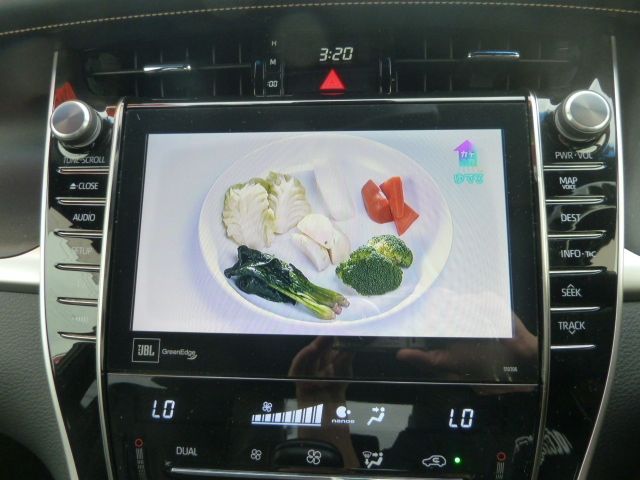 TOYOTA HARRIER HYBRID 2017