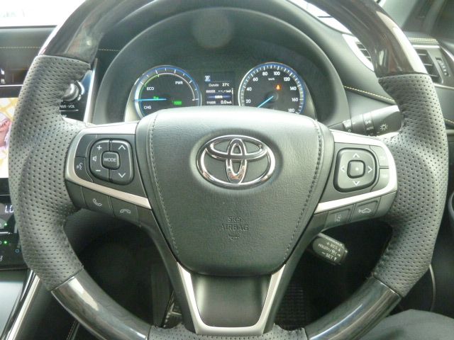 TOYOTA HARRIER HYBRID 2017