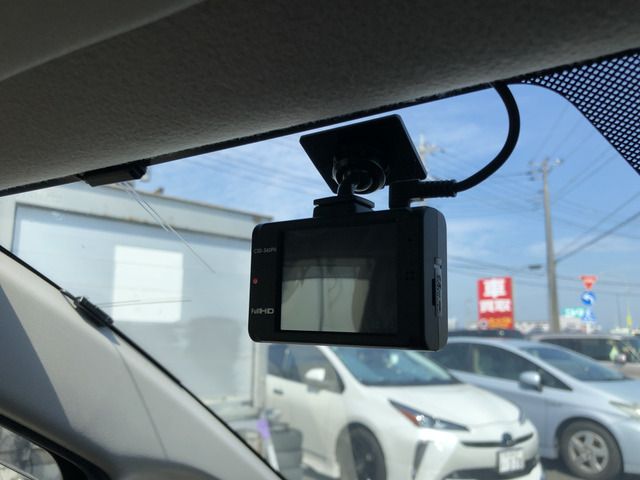 MITSUBISHI eK custom 2016