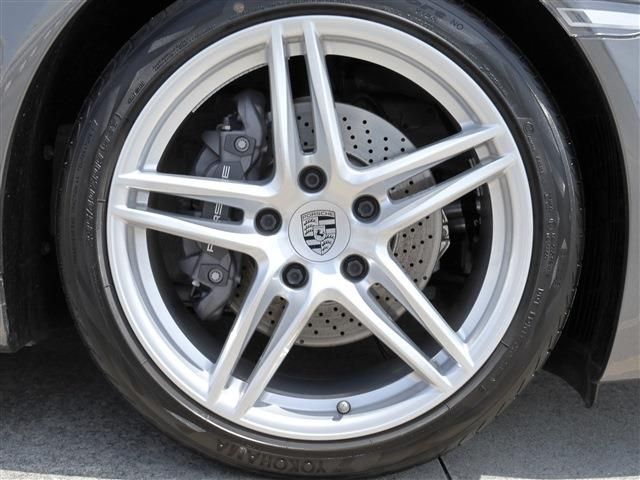 PORSCHE PORSCHE 911 2019