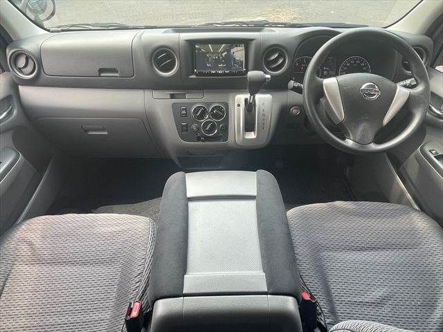 NISSAN NV350 CARAVAN 4WD 2013