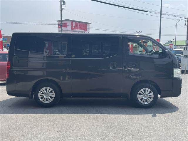 NISSAN NV350 CARAVAN 4WD 2013