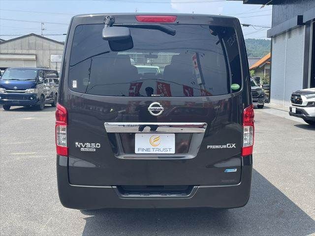 NISSAN NV350 CARAVAN 4WD 2013