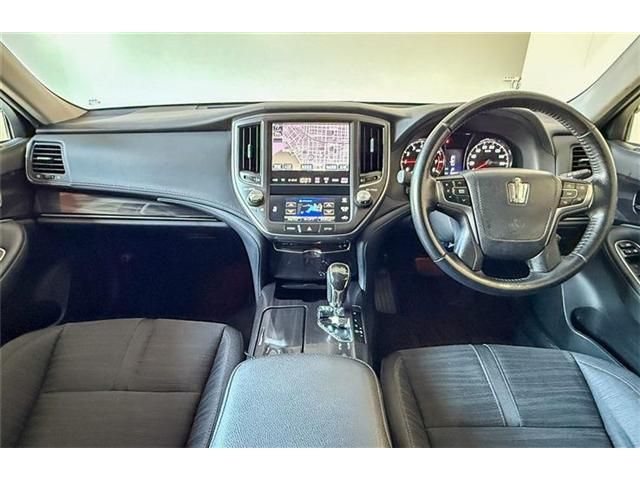 TOYOTA CROWN sedan 4WD 2015