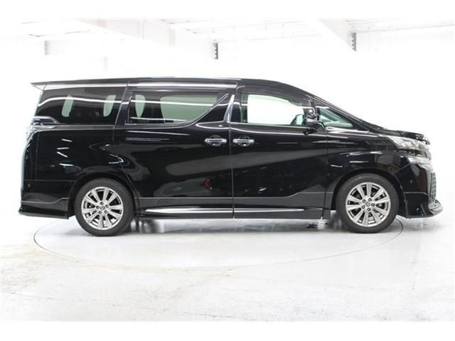 TOYOTA VELLFIRE 2017