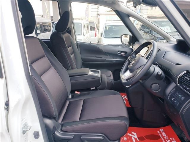 NISSAN SERENA  S-HYBRID 2017