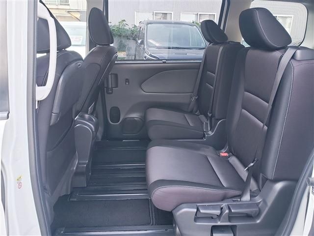 NISSAN SERENA  S-HYBRID 2017