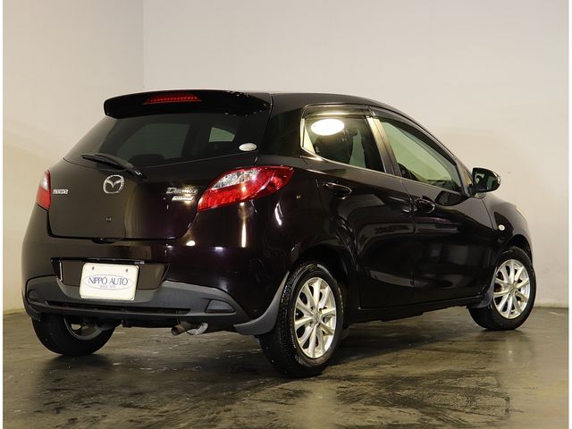MAZDA DEMIO 2013
