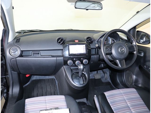 MAZDA DEMIO 2013