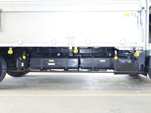 MITSUBISHI CANTER 2015