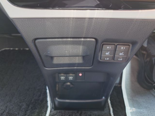 TOYOTA VOXY HYBRID 2020