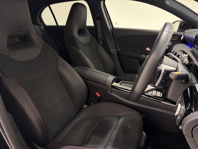 MERCEDES BENZ MERCEDES BENZ A class 2024