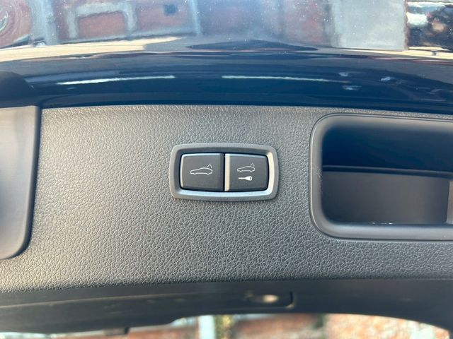 PORSCHE PORSCHE Macan 2023