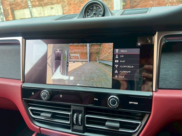 PORSCHE PORSCHE Macan 2023