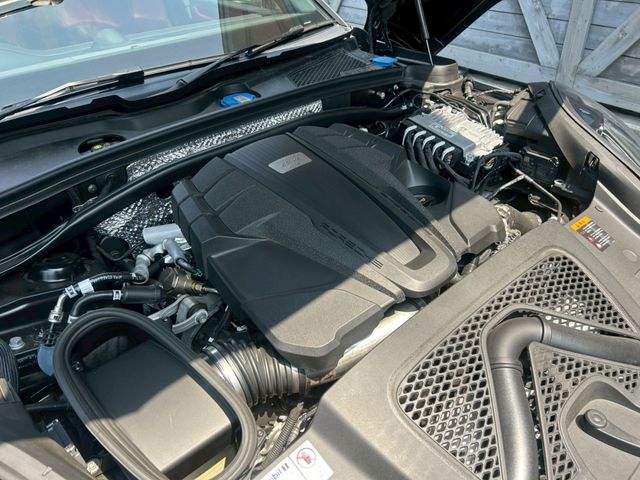 PORSCHE PORSCHE Macan 2023