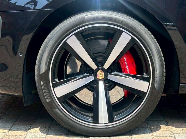 PORSCHE PORSCHE Macan 2023