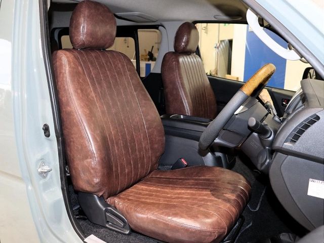 TOYOTA HIACE van 2WD 2019