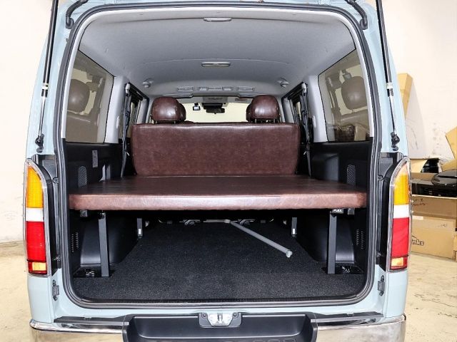 TOYOTA HIACE van 2WD 2019