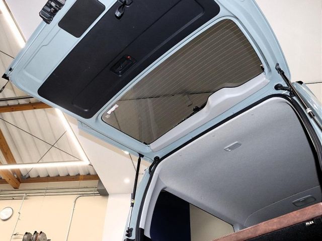 TOYOTA HIACE van 2WD 2019