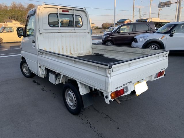 NISSAN CLIPPER truck 2009