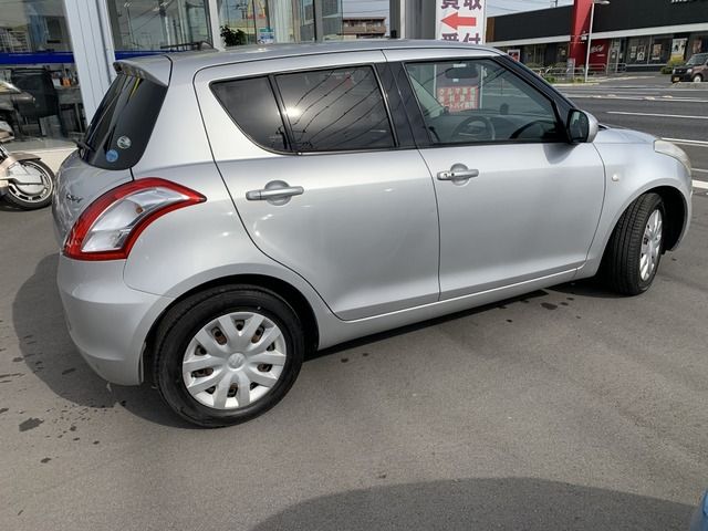 SUZUKI SWIFT 2010