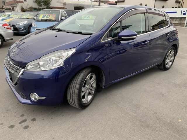 PEUGEOT PEUGEOT 208 2013