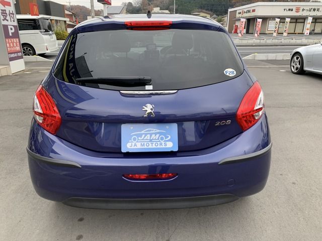 PEUGEOT PEUGEOT 208 2013