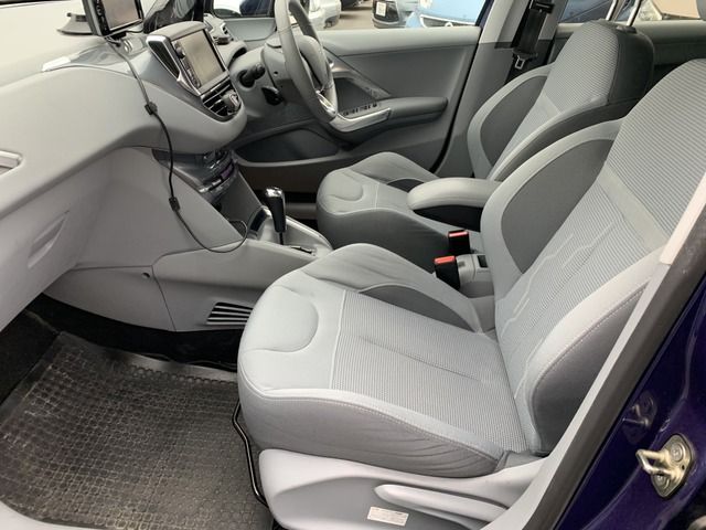 PEUGEOT PEUGEOT 208 2013