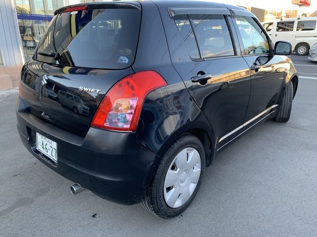 SUZUKI SWIFT 2010