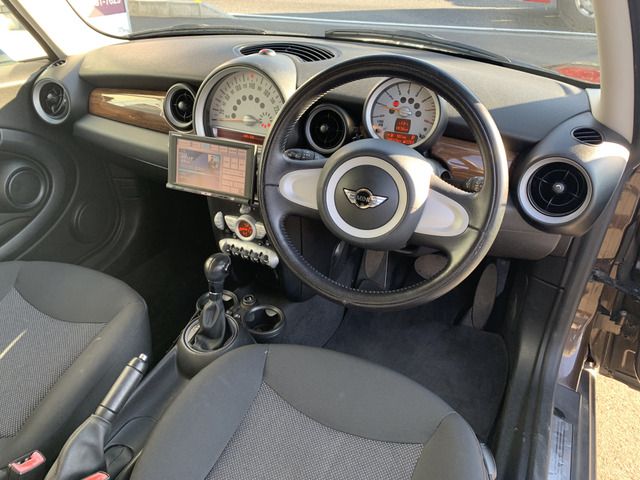 BMW BMW MINI COOPER CLUBMAN 2009