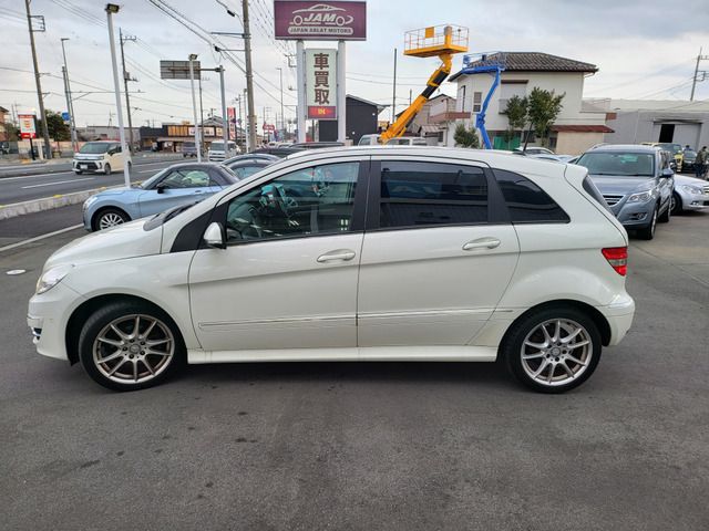 MERCEDES BENZ MERCEDES BENZ B class 2011