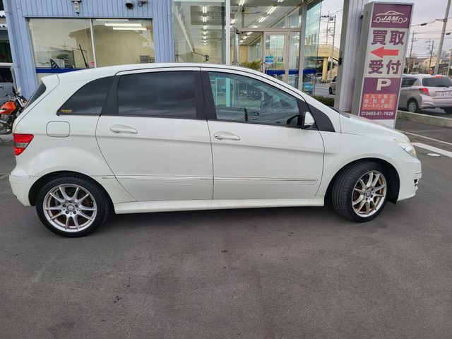MERCEDES BENZ MERCEDES BENZ B class 2011