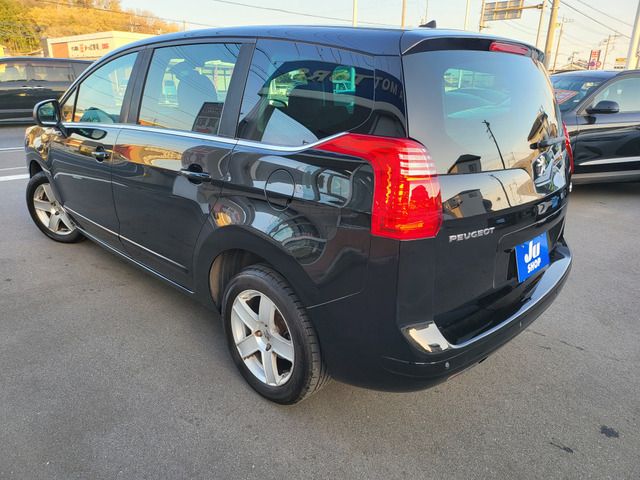 PEUGEOT PEUGEOT 5008 2013