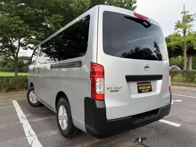 NISSAN NV350 CARAVAN 4WD 2013