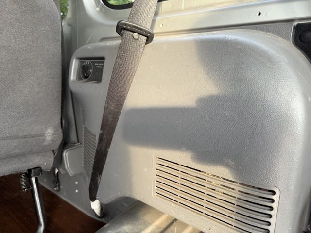 NISSAN NV350 CARAVAN 4WD 2013