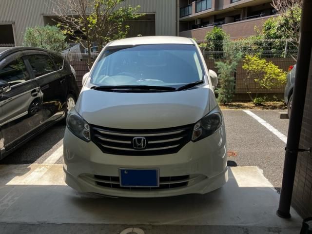 HONDA FREED 2010