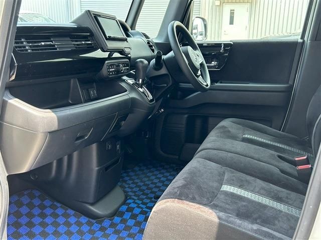 HONDA N BOX CUSTOM 2022