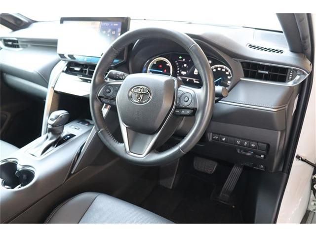 TOYOTA HARRIER HYBRID 2020