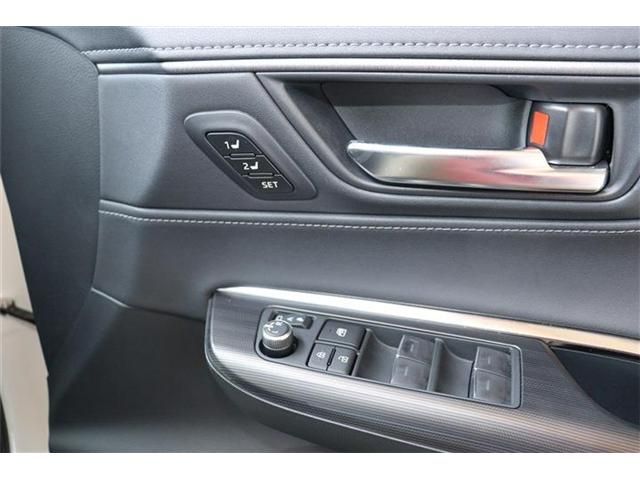 TOYOTA HARRIER HYBRID 2020