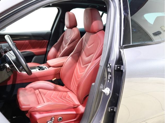 MASERATI MASERATI Grecale 2023