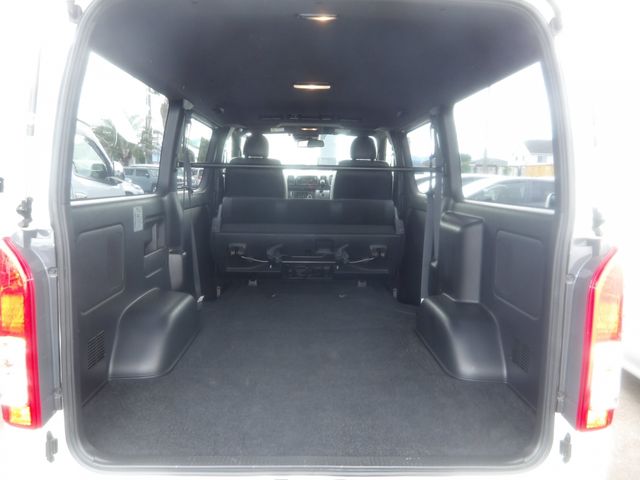 TOYOTA HIACE van 2WD 2019