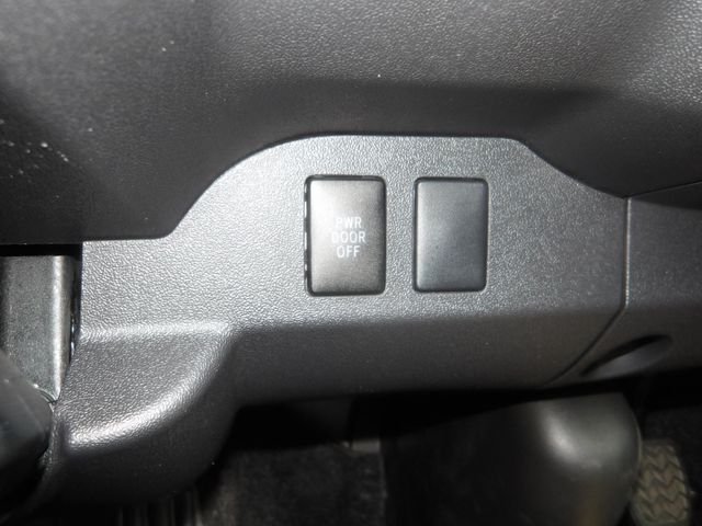 TOYOTA HIACE van 2WD 2019