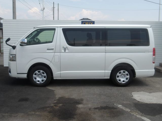 TOYOTA HIACE van 2WD 2019