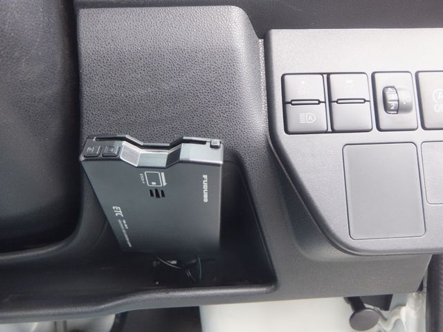 DAIHATSU HIJET CARGO 4WD 2019